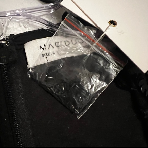 Mac Duggal Black Long Sleeve V Neck Beaded Sequins Mini Dress Size 4 - Picture 15 of 16